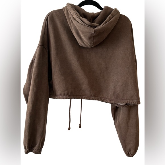 Pretty Little Thing Embroidered Crop Sweatshirt Hoodie - Picture 3 of 7